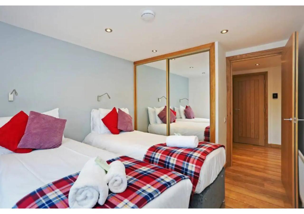 Altido Cosy 2-Bed Apt In The Old Town With Mezzanine Lägenhet Edinburg Exteriör bild